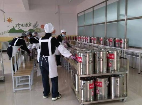 建设阳光食堂，破解质量、成本与监管之困